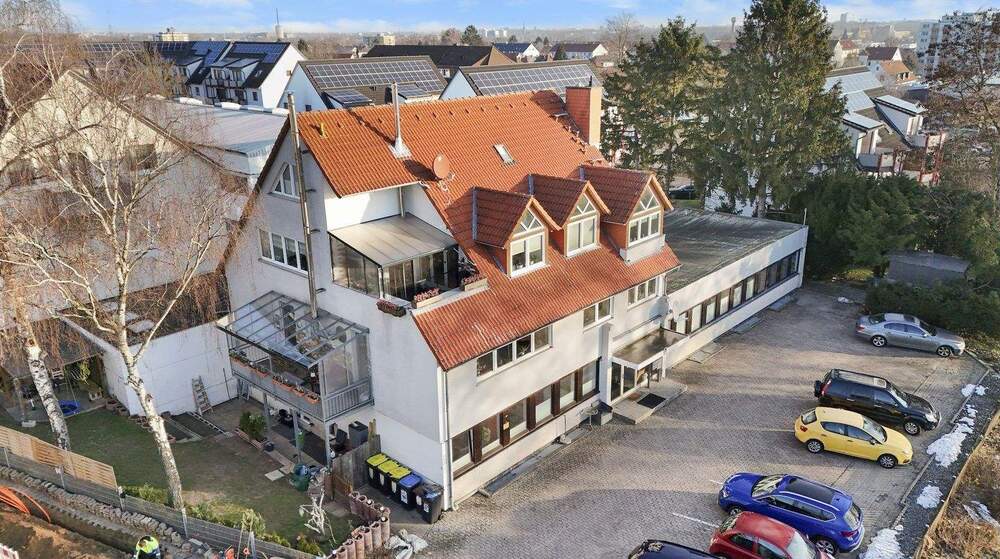 Etagenwohnung Hannover Ahlem - 5 Zimmer, 135 m&sup2;, 365.000&euro; | Angebot:25525505