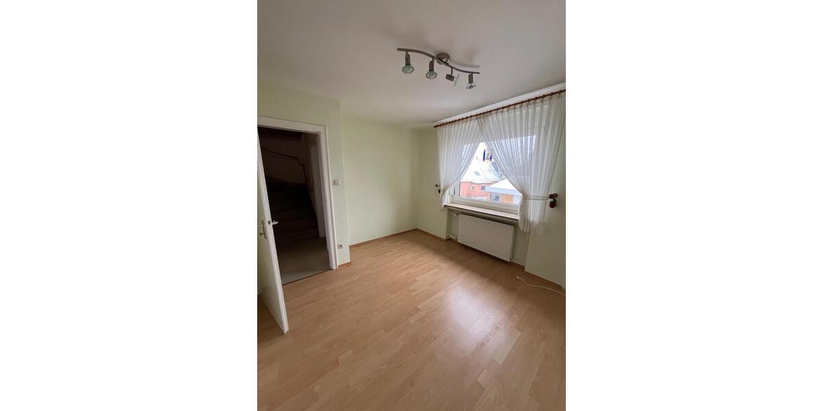 Reihenhaus Garbsen - 4 Zimmer, 140 m&sup2;, 439.000&euro; | Angebot:24756363