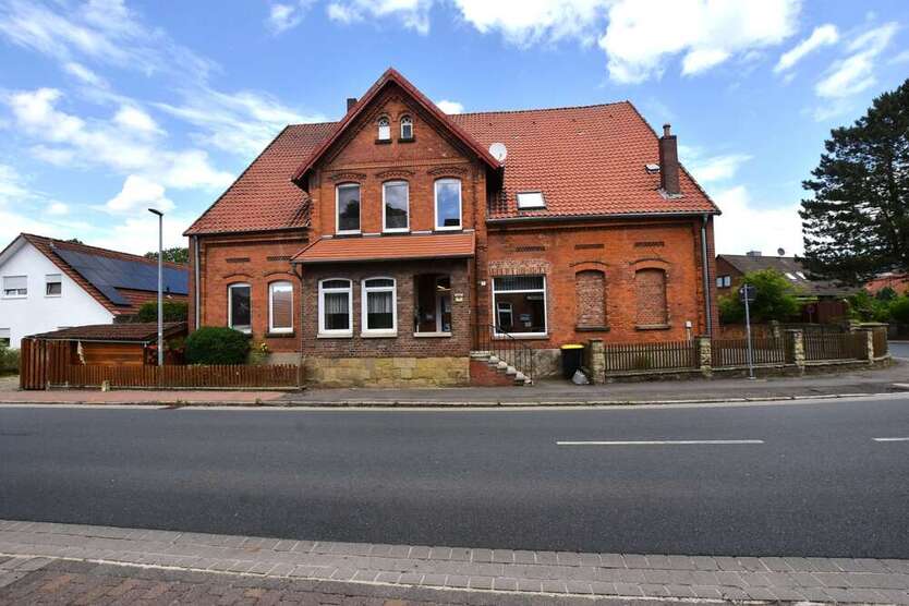 Haus zum Kaufen in Gehrden 697.000 € 393 m² 14 zimmer