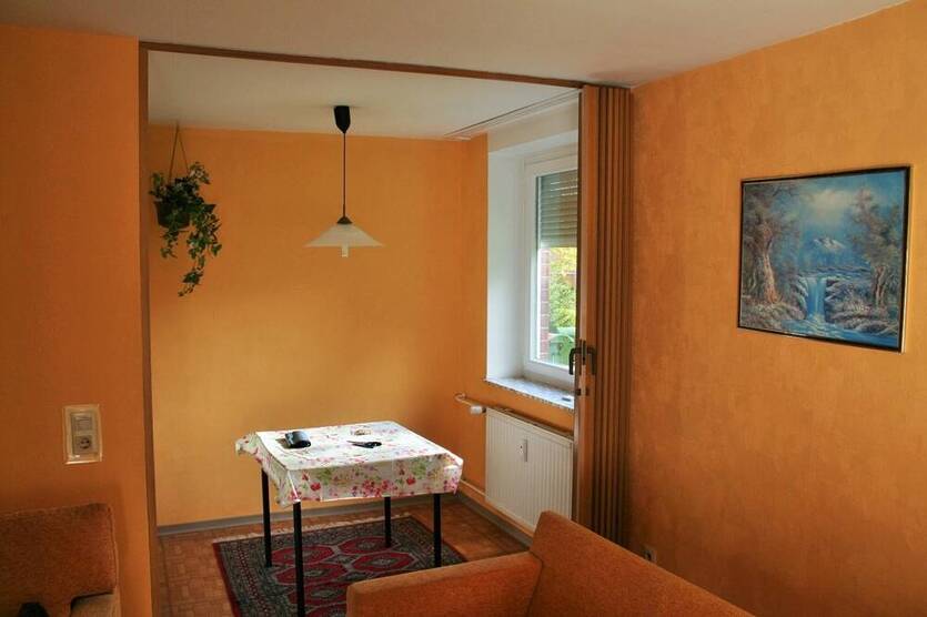 Neuer Preis ..... 2 Zimmer, Balkon plus Garage ... !!! 2 zimmer