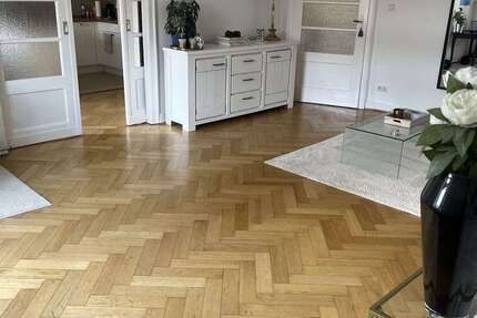 Wohnung Hannover List - 2 Zimmer, 77 m&sup2;, 750&euro; | Angebot:26534015