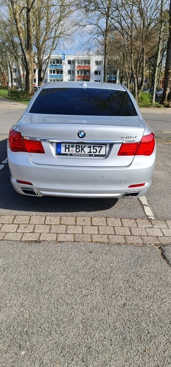 BMW 740 248.000 km 13.800 € Hannover 30159