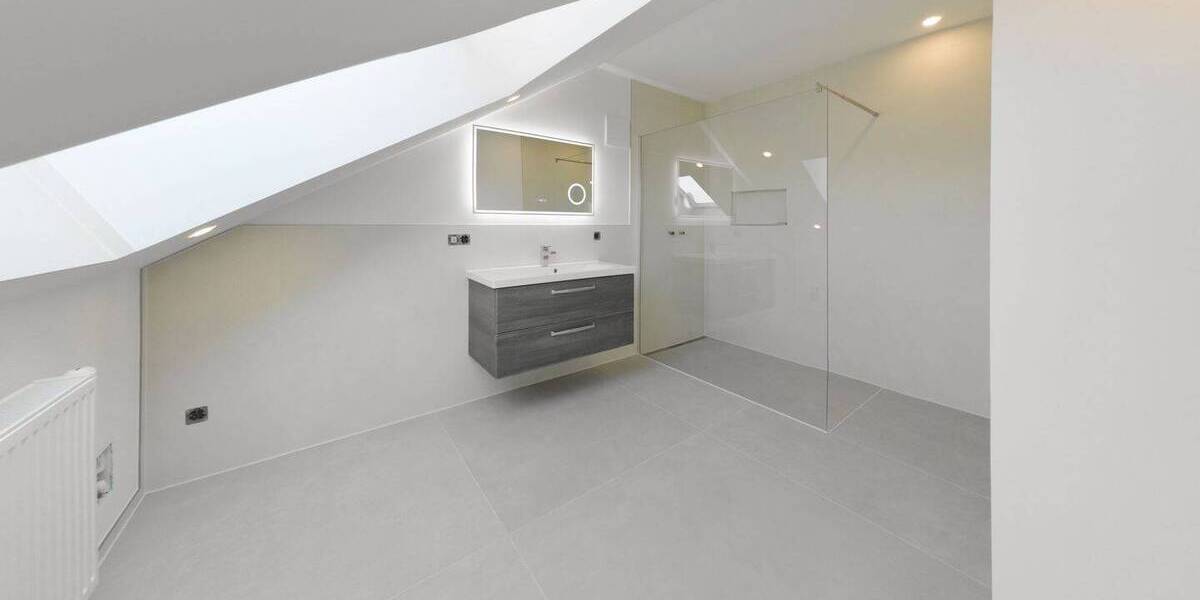 Reihenmittelhaus Burgdorf - 4 Zimmer, 145 m&sup2;, 2.100&euro; | Angebot:26309441