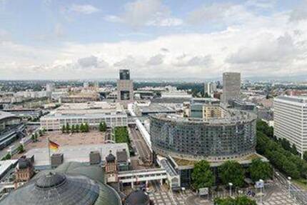 Flexible Büros im Wahrzeichen Frankfurts - im Messeturm - All-in-Miete