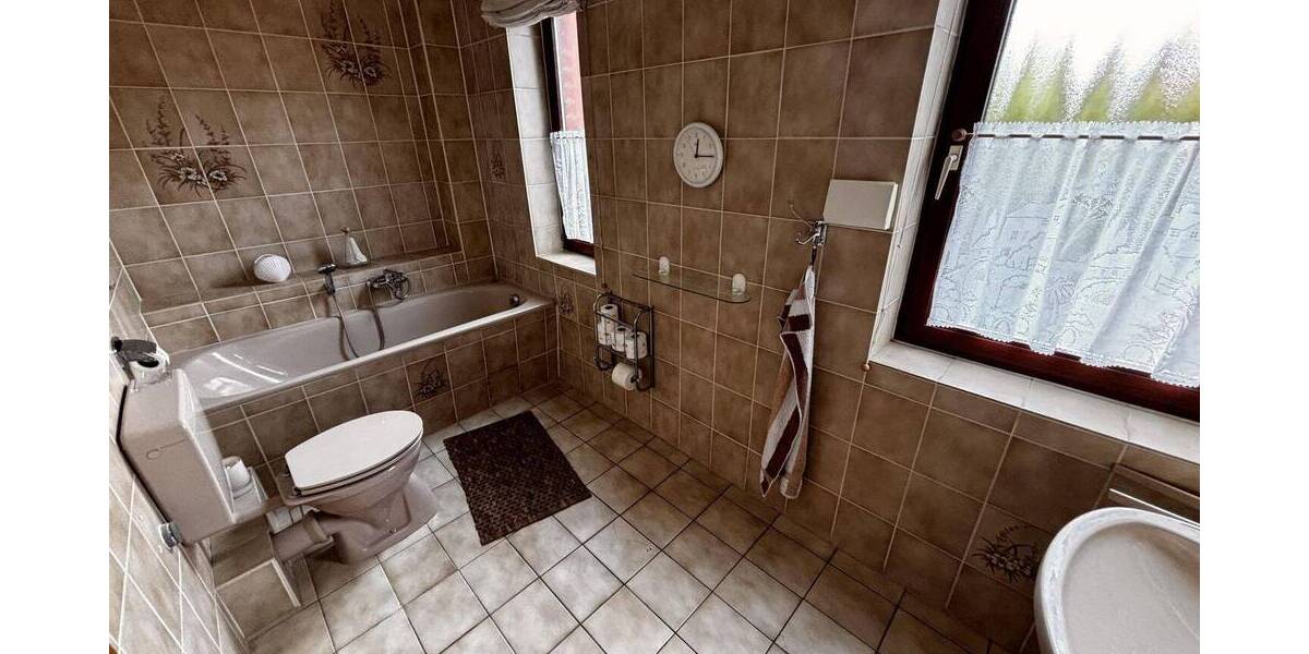Reihenmittelhaus Hannover Wettbergen - 5 Zimmer, 135 m&sup2;, 418.000&euro; | Angebot:26555662