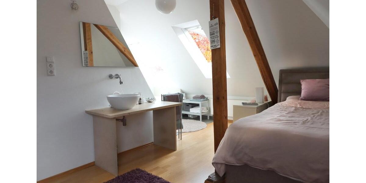 Dachgeschoßwohnung Hannover Linden-Limmer - 2.5 Zimmer, 75 m&sup2;, 255.000&euro; | Angebot:26814476