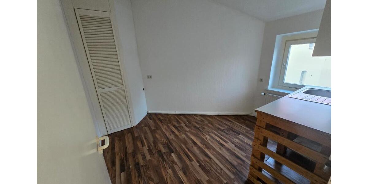 Dachgeschoßwohnung Hannover Linden-Limmer - 2 Zimmer, 48 m&sup2;, 700&euro; | Angebot:25368313