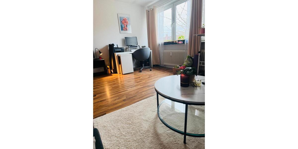 Dachgeschoßwohnung Hannover Vahrenwald-List - 2.5 Zimmer, 67 m&sup2;, 649&euro; | Angebot:26303402