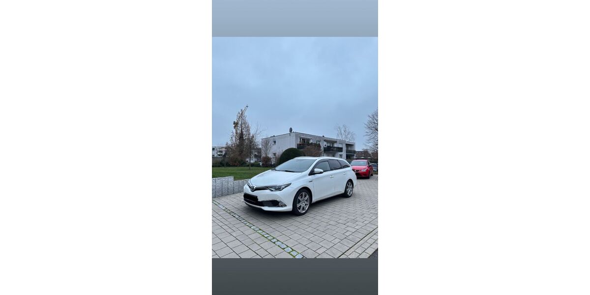 Toyota Auris 224.000 km 8.800 &euro; Hannover 30161