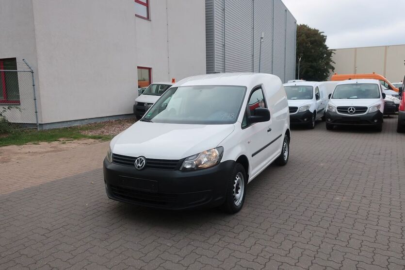 VW Caddy 91.006 km 8.900 € Hannover 30179