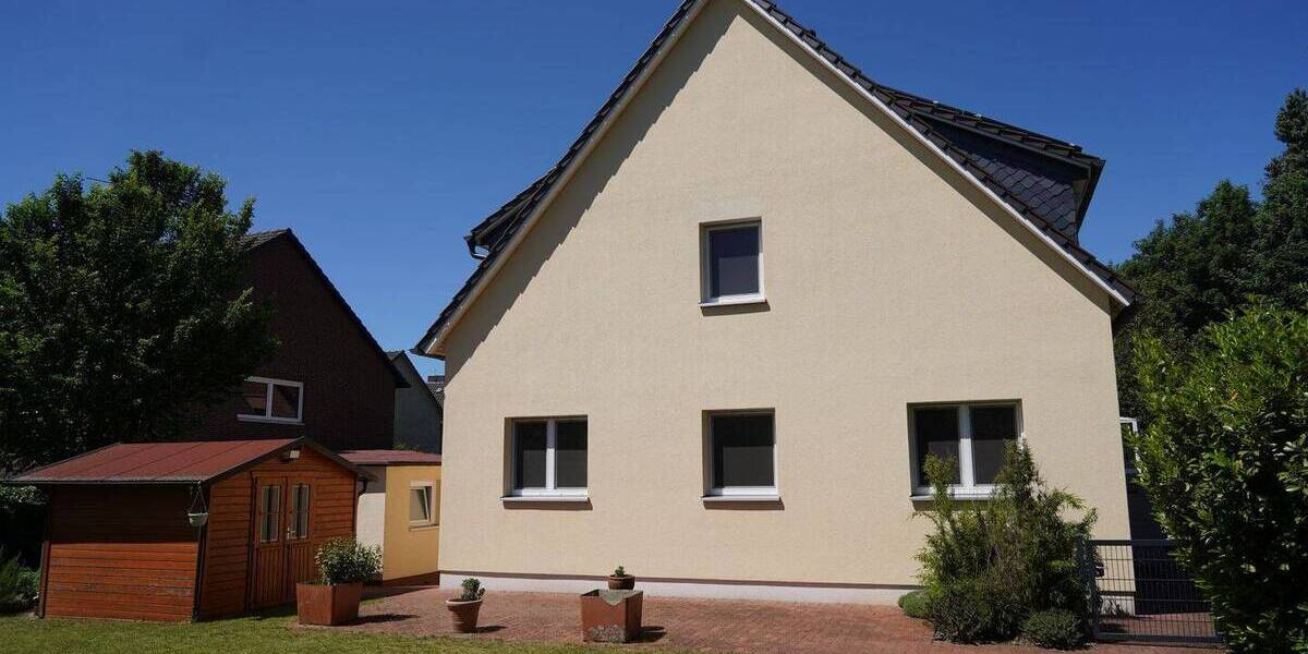 Doppelhaushälfte Hannover Vinnhorst - 8 Zimmer, 235 m&sup2;, 659.000&euro; | Angebot:26796764