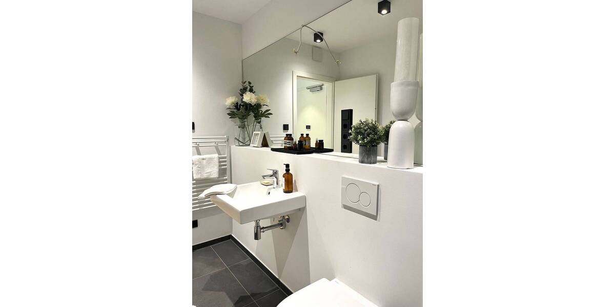 Etagenwohnung Hannover Kirchrode - 3 Zimmer, 132 m&sup2;, 2.200&euro; | Angebot:26203940