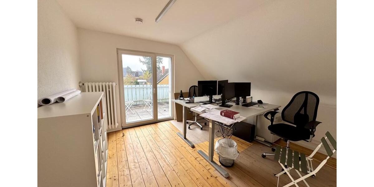 4,5 Zimmer, großer Balkon, ruhige Lage 4 zimmer