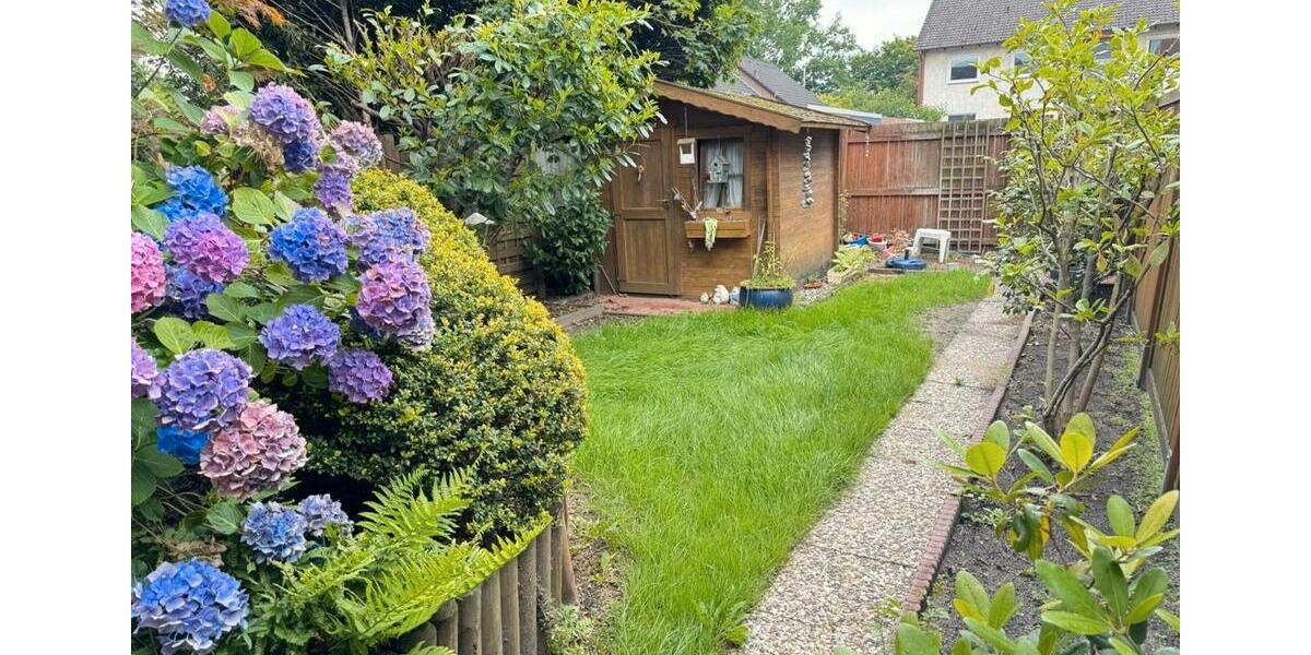 Reihenhaus Langenhagen - 5 Zimmer, 140 m&sup2;, 450.000&euro; | Angebot:26048415