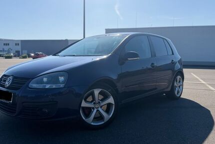 VW Golf 211.000 km 2.790 &euro; Hannover 30159