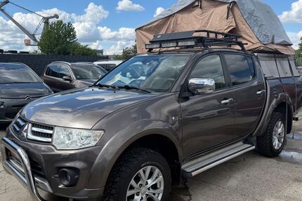 Mitsubishi L200 213.000 km 15.000 &euro; Hannover 30453