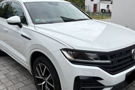 VW Touareg 111.950 km 37.600 € Lehrte 31275