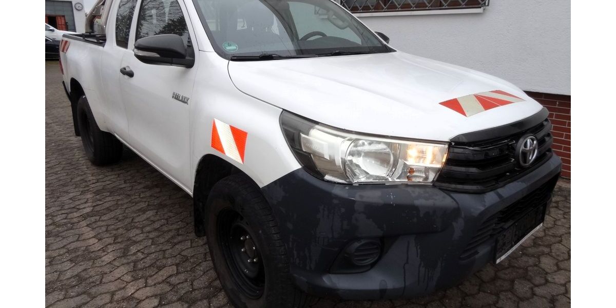 Toyota Hilux 455.352 km 15.446 &euro; Langenhagen 30855