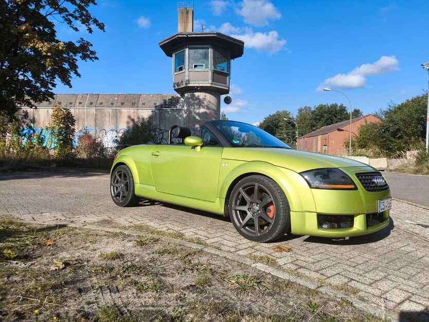 TT