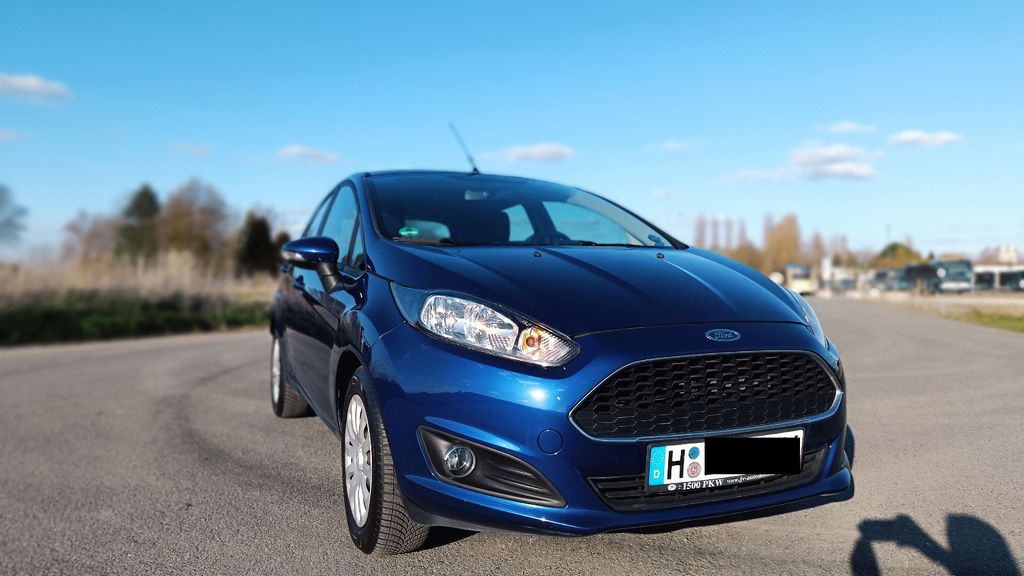 Ford Fiesta 124.500 km 5.600 &euro; Springe 31832