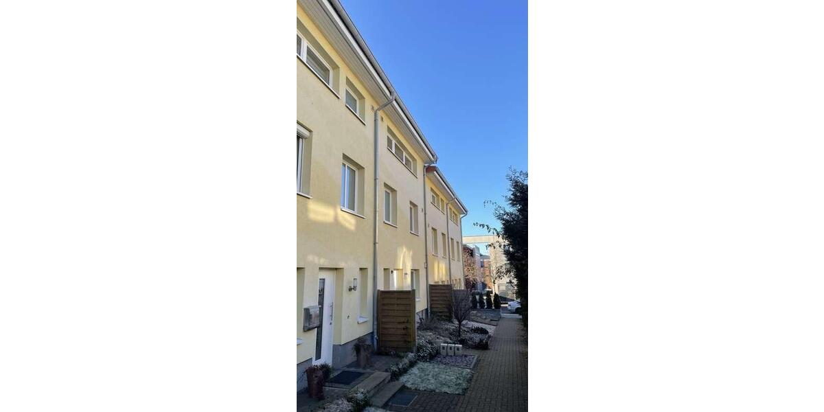 Reihenhaus Hannover Döhren-Wülfel - 5.5 Zimmer, 159 m&sup2;, 1.890&euro; | Angebot:26335857