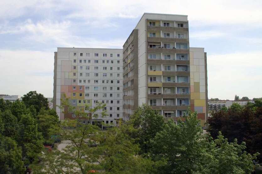 Wohnung zum Mieten in Hoyerswerda 298 € 54.07 m²