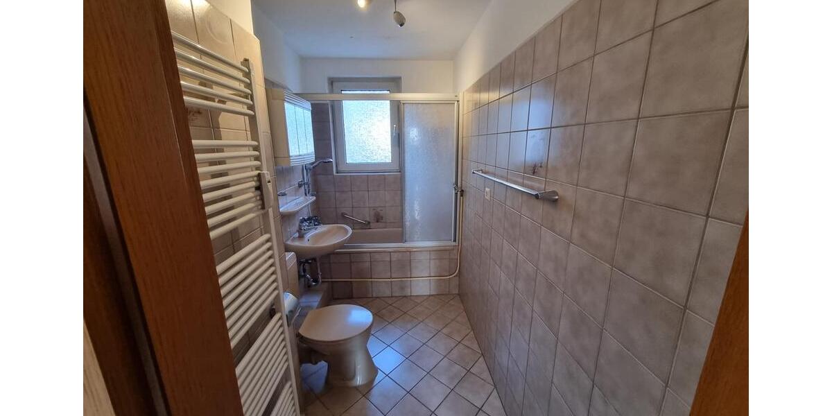 Attraktive 2-Zimmer-Wohnung mit Balkon in zentraler Lage 2 zimmer