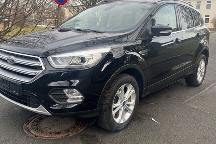 Ford Kuga 137.200 km 9.900 &euro; Langenhagen 30853