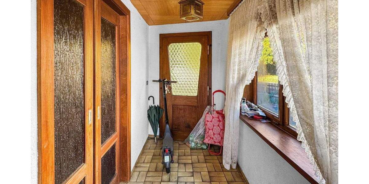 Doppelhaushälfte Hannover Mittelfeld - 5 Zimmer, 100 m&sup2;, 125.000&euro; | Angebot:25195906