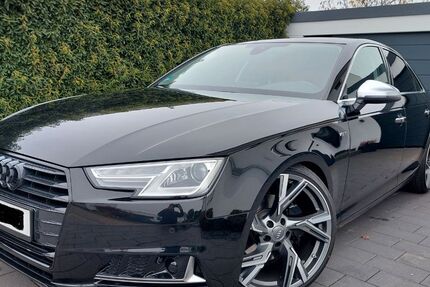 Audi A4 126.000 km 21.600 &euro; Algermissen 31191