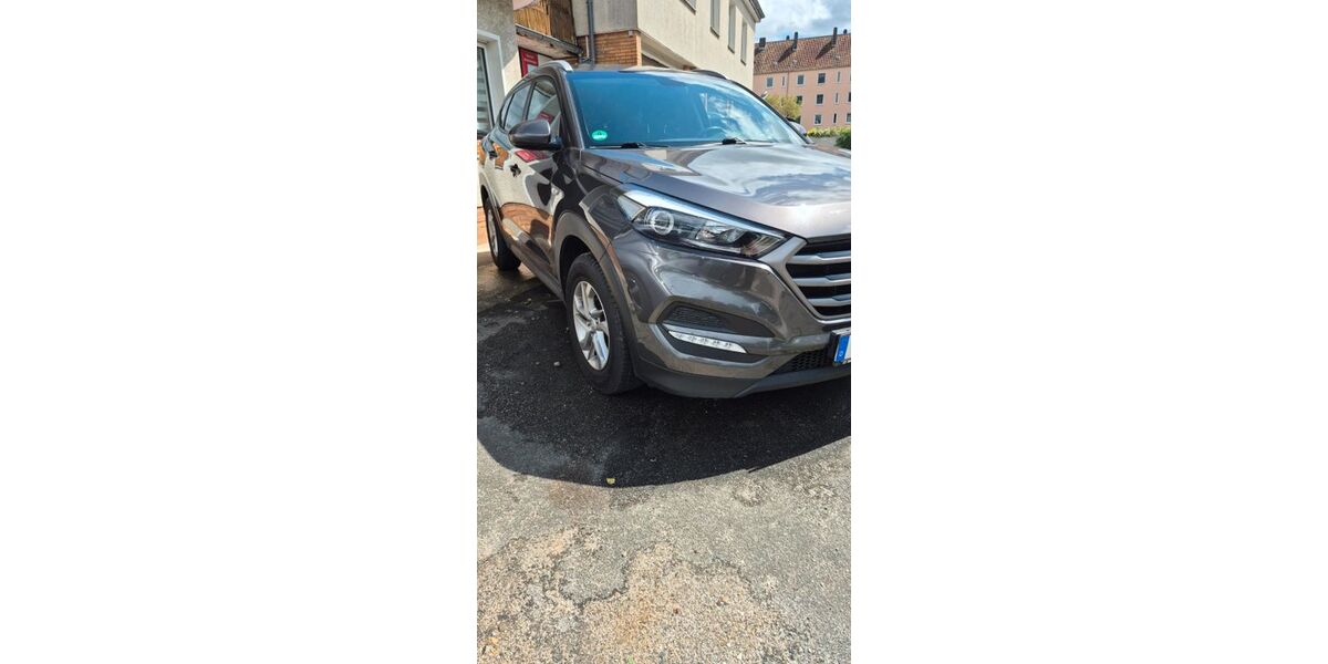 Hyundai TUCSON 150.000 km 11.400 &euro; Seelze 30926