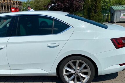 Skoda Superb 180.000 km 14.999 € Ilsede 31241