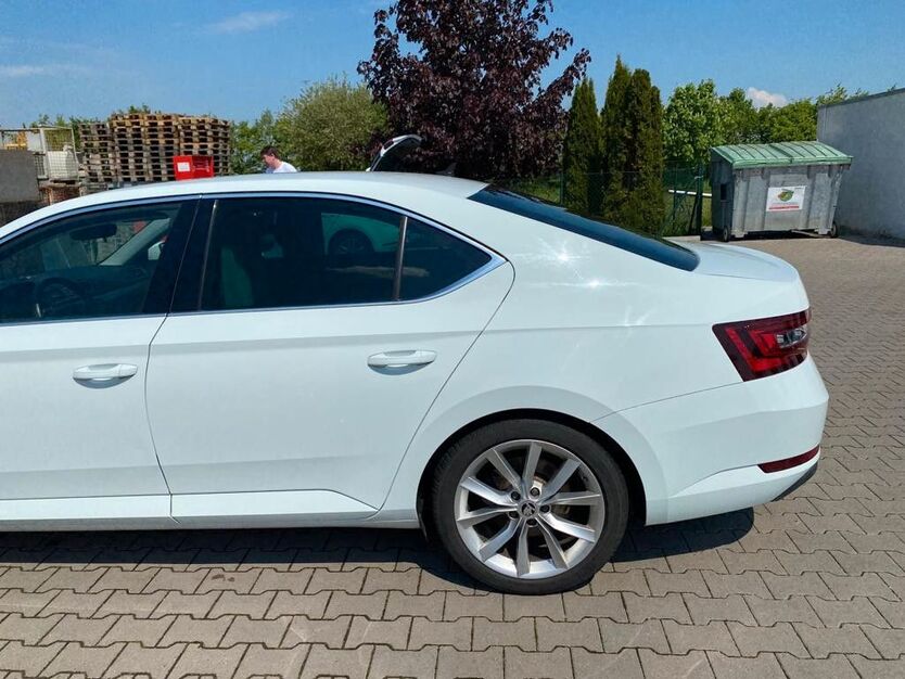 Skoda Superb 180.000 km 14.999 € Ilsede 31241