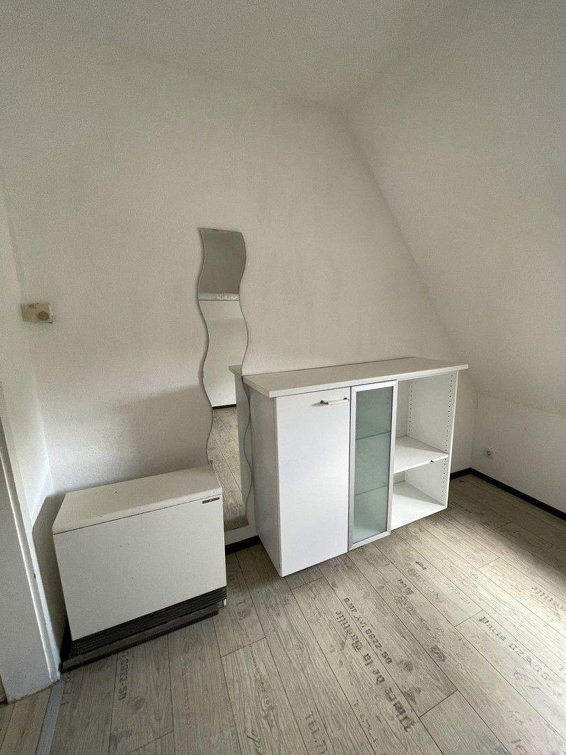 Doppelhaushälfte in Arnum - Mehrgeneration, 2 Familien, Wohngemeinschaften, Gewerbe 7 zimmer