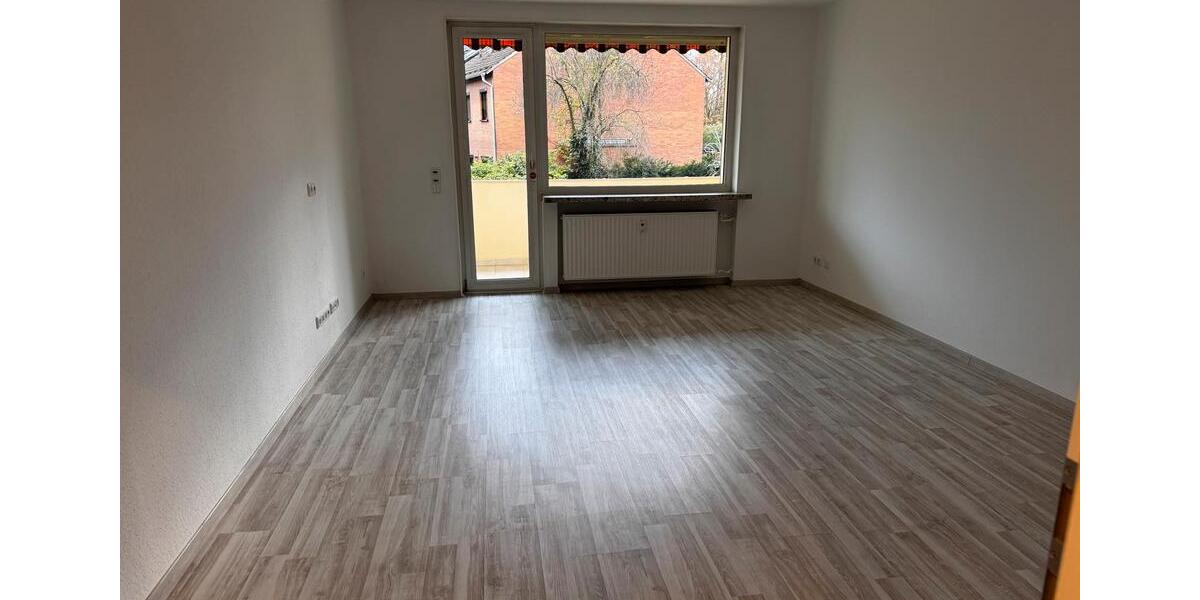 3 Zimmer Wohnung mit Balkon und Einbauküche in HerrenhausenBurg 3 zimmer