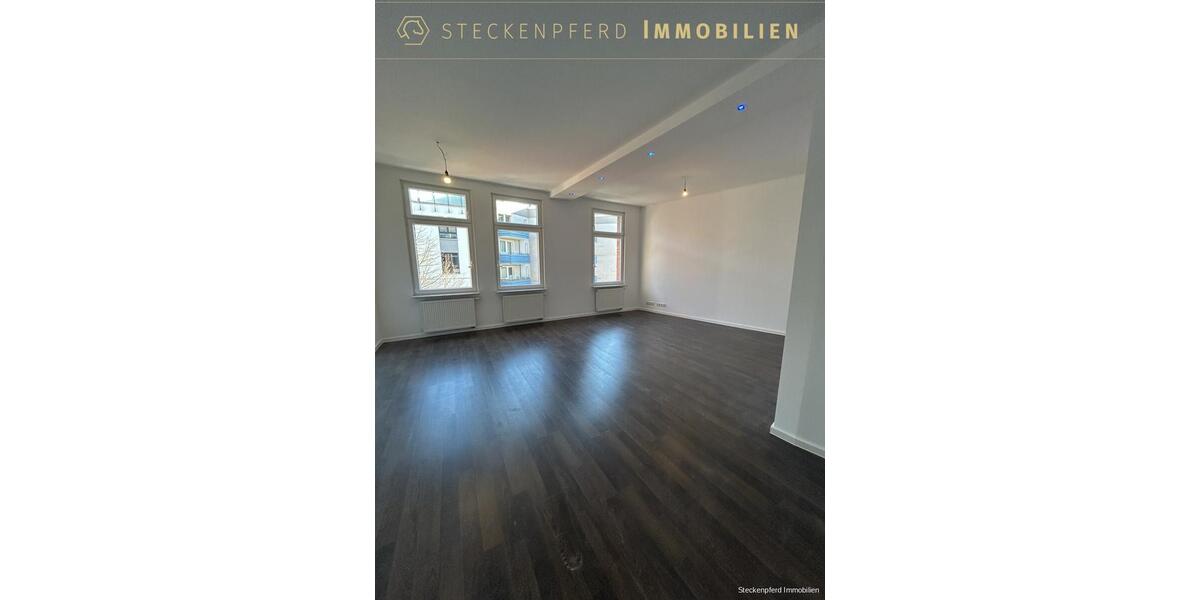 Altbaucharme neu belebt – großzügige, sanierte 3-Zimmer-Wohnung mit zwei Balkonen, sofort bezugsbereit 3 zimmer