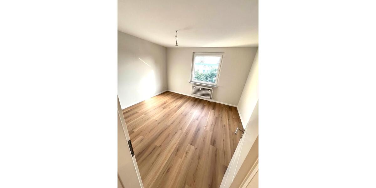 Etagenwohnung Hannover Bothfeld-Vahrenheide - 3 Zimmer, 82 m&sup2;, 1.200&euro; | Angebot:27603472