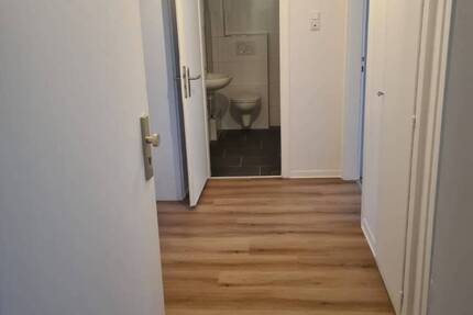 Sanierte Wohnung mit Balkon und Einbauküche in der Posthofstraße