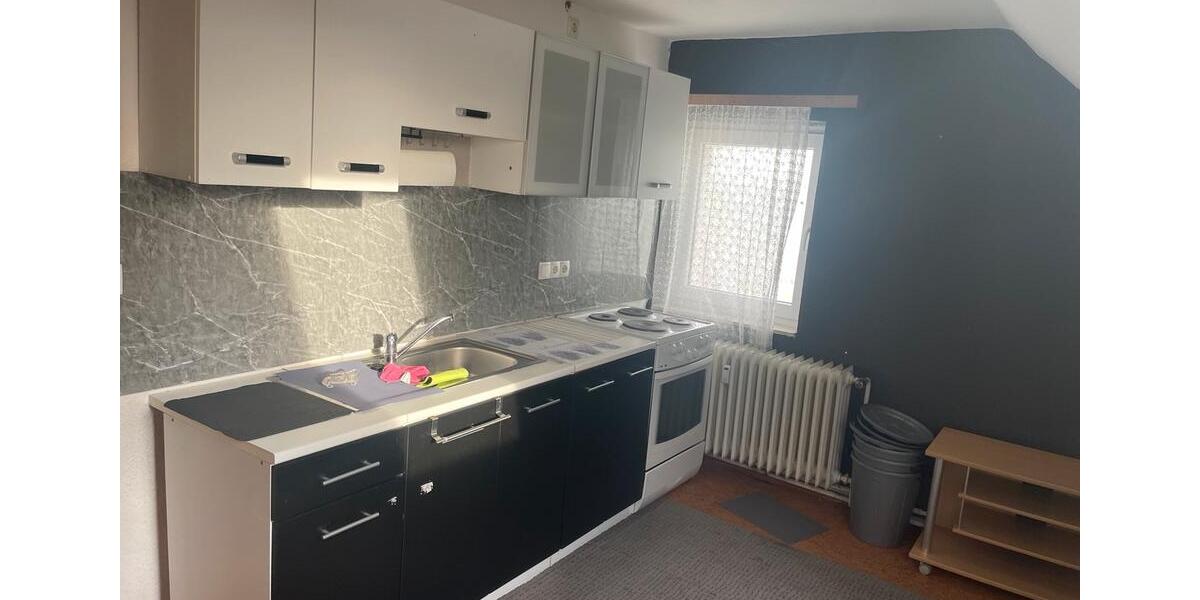 Dachgeschoßwohnung Lehrte - 3 Zimmer, 75 m&sup2;, 700&euro; | Angebot:24463959