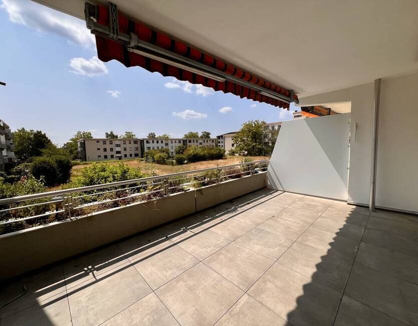 Provisionsfrei Berenbostel Lange Straße 3 - 4 Zi-ETW mit großer Loggia und TG-Einstellplatz