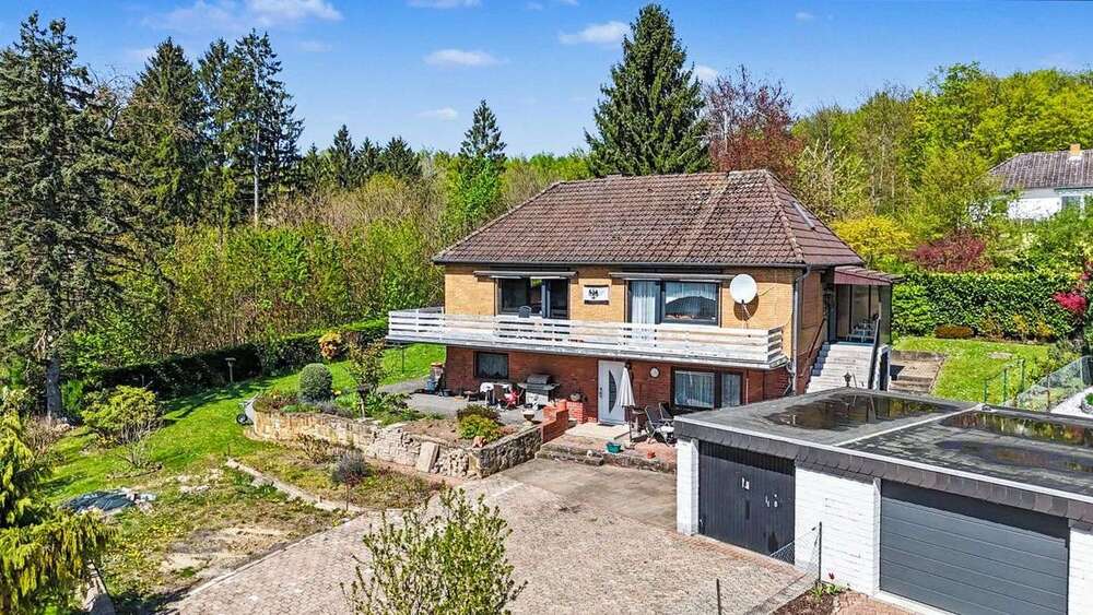 Einfamilienhaus Bad Münder am Deister - 7 Zimmer, 214 m&sup2;, 190.000&euro; | Angebot:26400864
