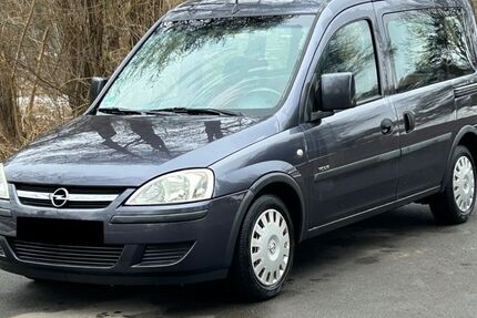 Opel Combo 164.000 km 3.590 &euro; Burgdorf (bei Hannover) 31303