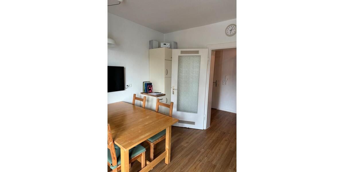 Etagenwohnung Hannover Vahrenwald-List - 2 Zimmer, 65 m&sup2;, 1.000&euro; | Angebot:27551156