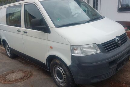 VW T5 Transporter 225.800 km 4.950 &euro; Hildesheim 31135