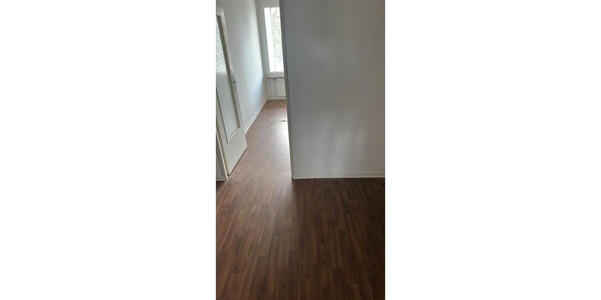 Etagenwohnung Laatzen - 3 Zimmer, 76 m&sup2;, 614&euro; | Angebot:26350986