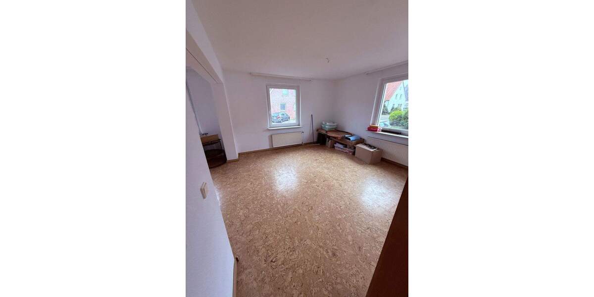 Etagenwohnung Ronnenberg - 2 Zimmer, 65 m&sup2;, 600&euro; | Angebot:25251318