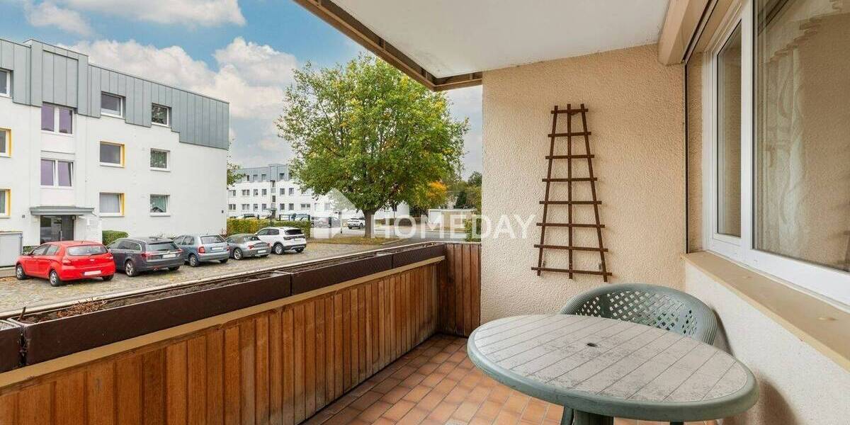 Bezugsfrei - stilvolle 4-Zimmer-Wohnung mit Komfort, Substanz und sonniger Loggia 4 zimmer