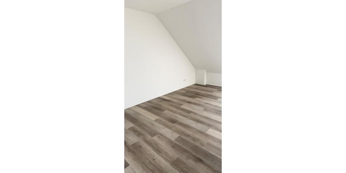 Dachgeschoßwohnung Hagenburg - 2 Zimmer, 73 m&sup2;, 895&euro; | Angebot:26233693