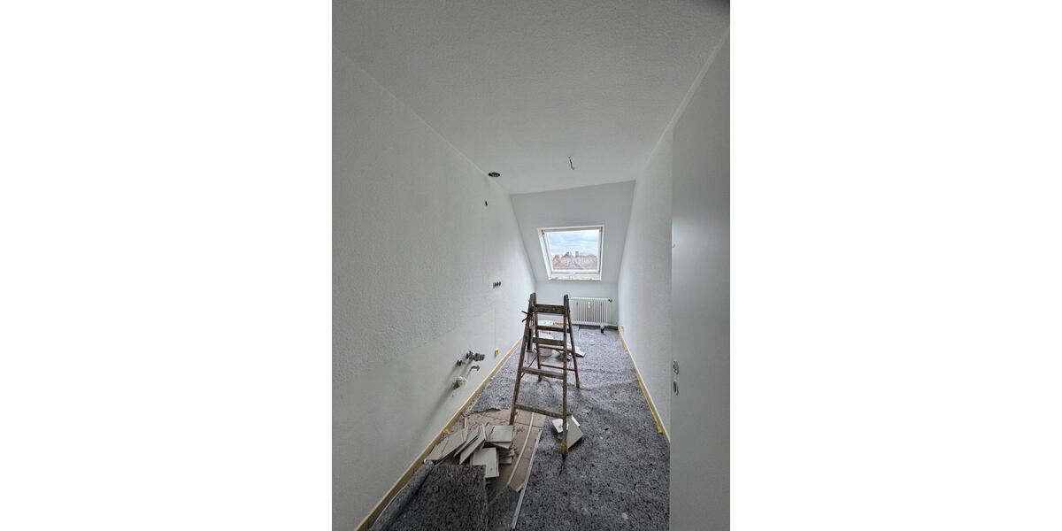 Dachgeschoßwohnung Lehrte - 3 Zimmer, 75 m&sup2;, 812&euro; | Angebot:25547945