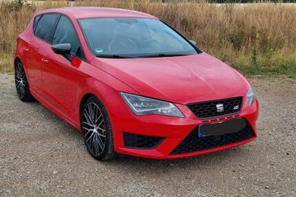 Seat Leon 118.727 km 15.000 € Isernhagen 30916